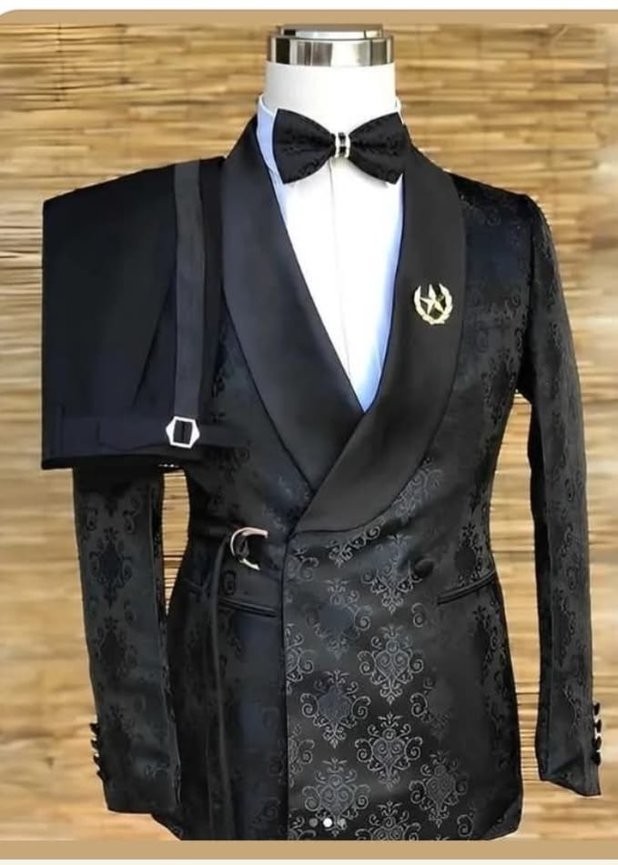 Classic Man black suit with special fabric, cotton fabric